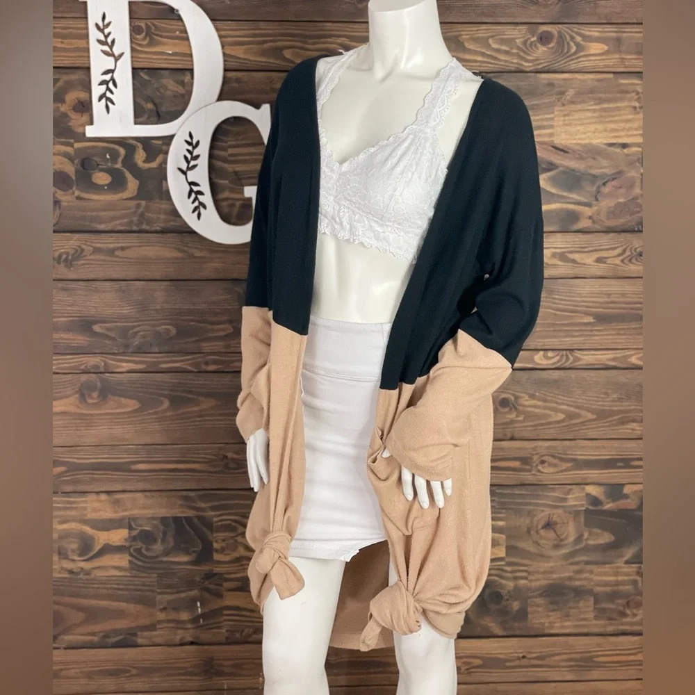 Bobeau |‎ Colorblock Knitted Long Duster Cardigan Black Tan Plush Sweater - Picture 6 of 11